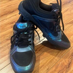 Black color shifting Baseball cleats